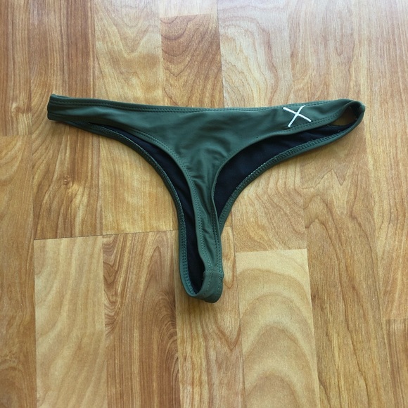 Boutine LA bottoms - Picture 1 of 2